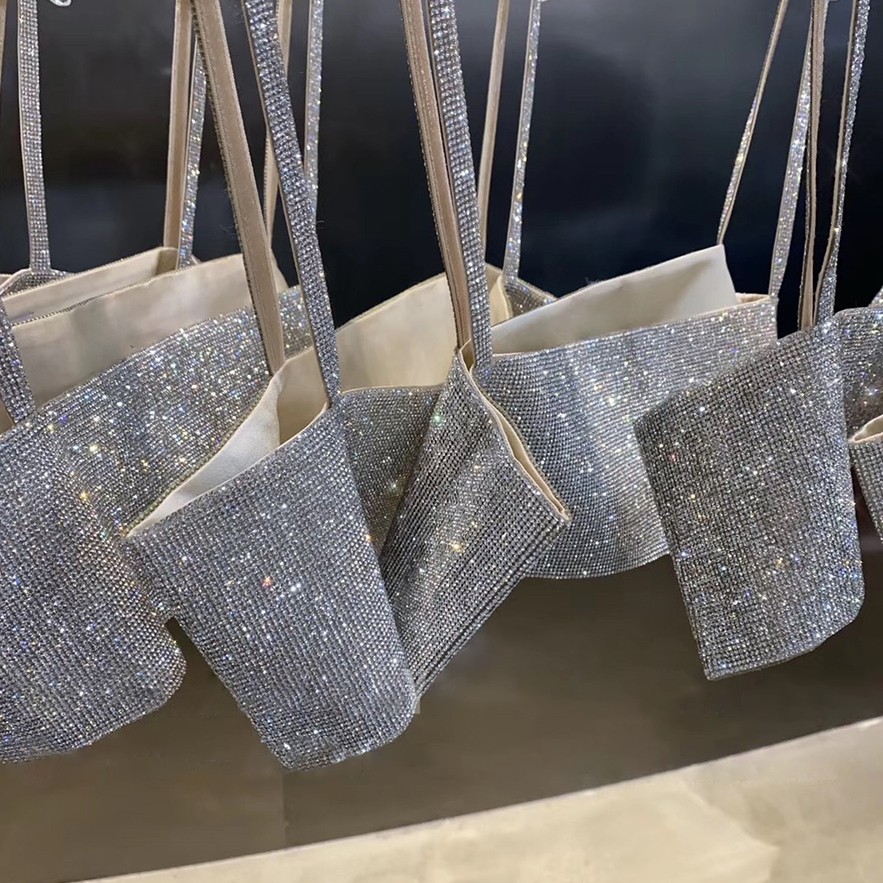 小众ins闪耀镶水钻石吊带抹胸 全满钻亮晶晶片圣诞节内搭短款背心,淘宝优惠券,粉丝福利购,淘宝优惠卷