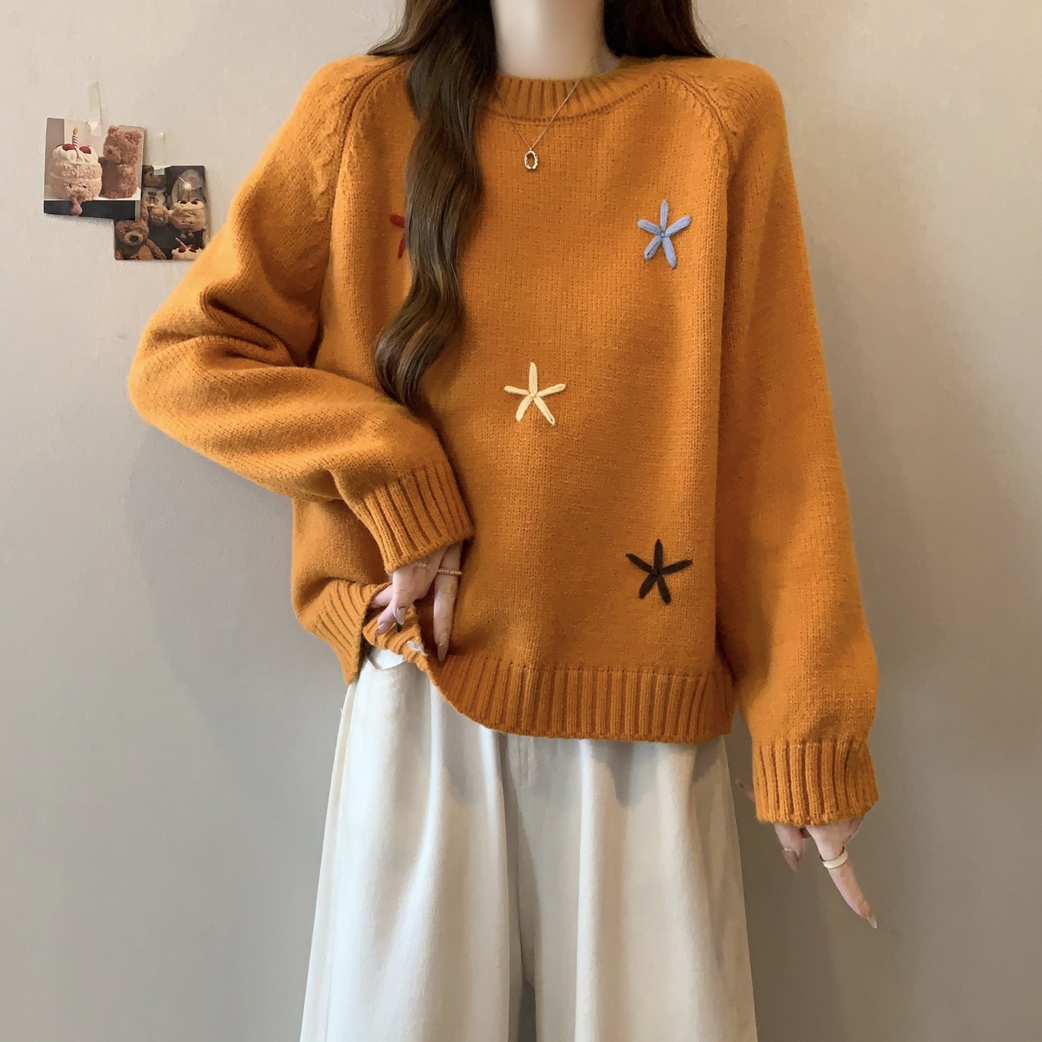 宽松显瘦【80-200斤】慵懒风花朵打底针织上衣女圆领套头时髦毛衣 - 图1