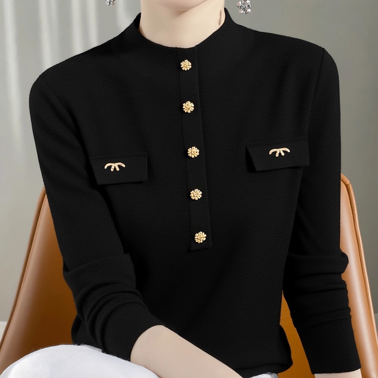 大码女装极简风黑色中领长袖针织衫女冬气质百搭修身显瘦纽扣上衣 - 图1