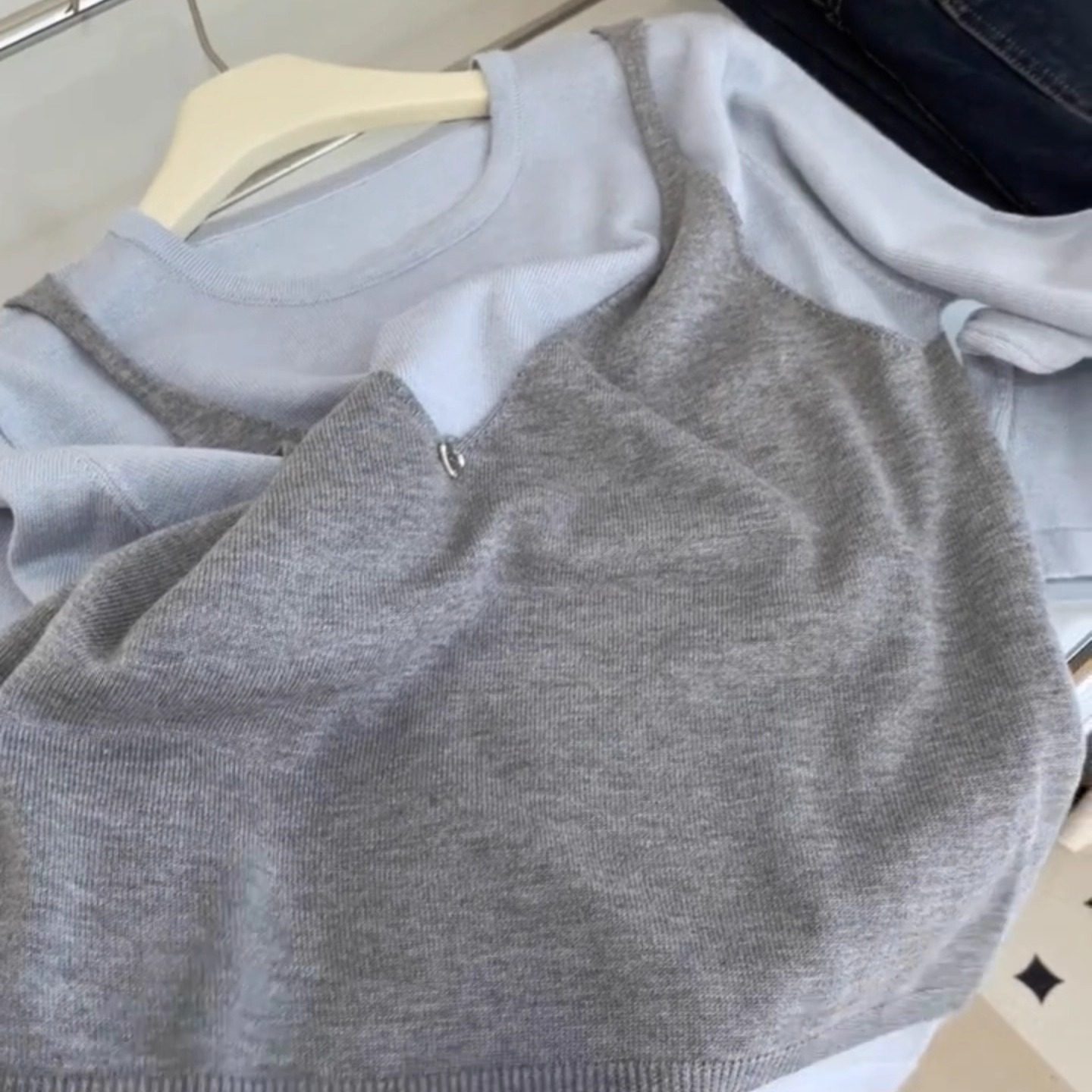 大码女装【80-200斤】假两件针织上衣女圆领长袖叠穿显瘦打底毛衣,淘宝优惠券,粉丝福利购,淘宝优惠卷