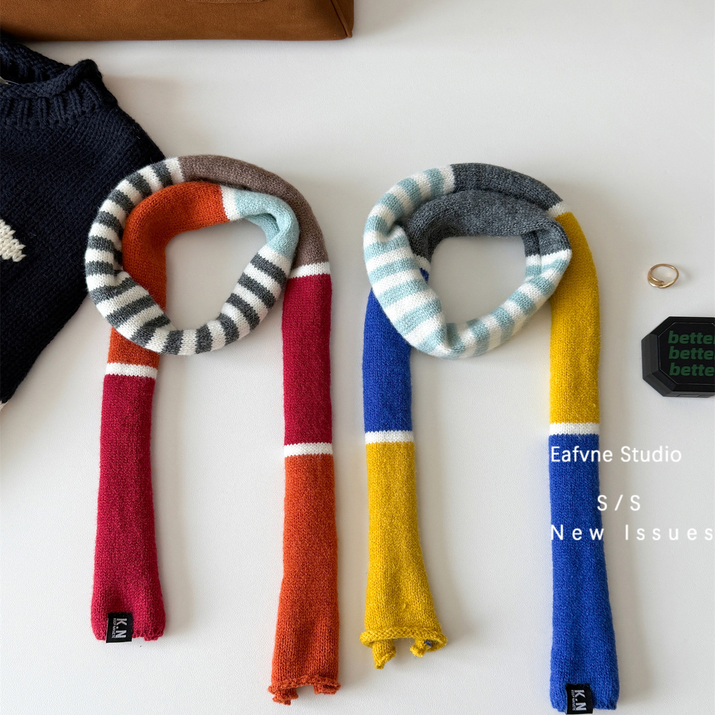 秋冬新品缤纷腊肠围巾时髦街头风条纹拼色细长女护颈围脖领巾造型