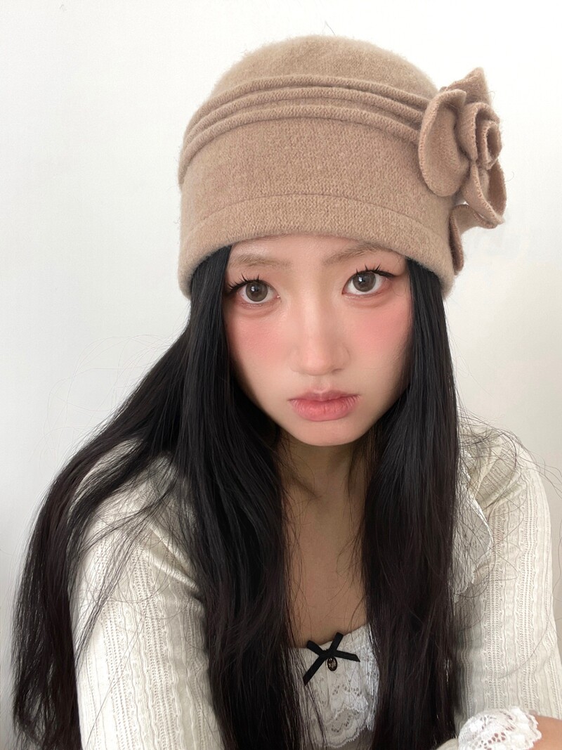 全羊毛复古时尚玫瑰花保暖质感小众设计款大头帽渔夫帽百搭礼帽