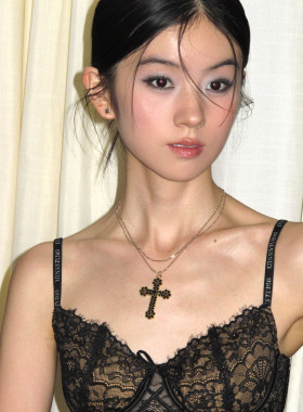 原创皓石暗黑十字架吊坠项链双层未来风ins风高级锁骨链小众百搭