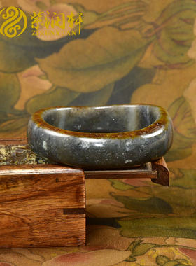 和田玉满皮青花籽料手镯