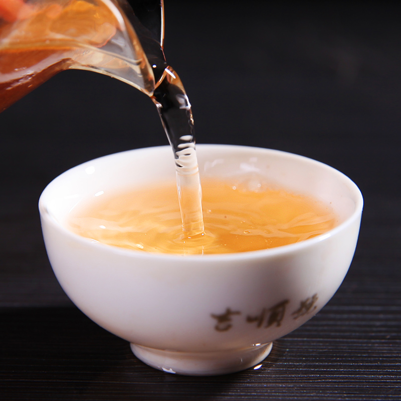 吉顺号普洱生茶饼2014年月光白银芽古树生茶月光美人茶饼茶叶100g - 图2