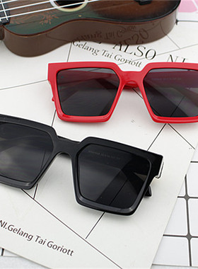 墨镜大脸黑色度假百搭情侣百搭