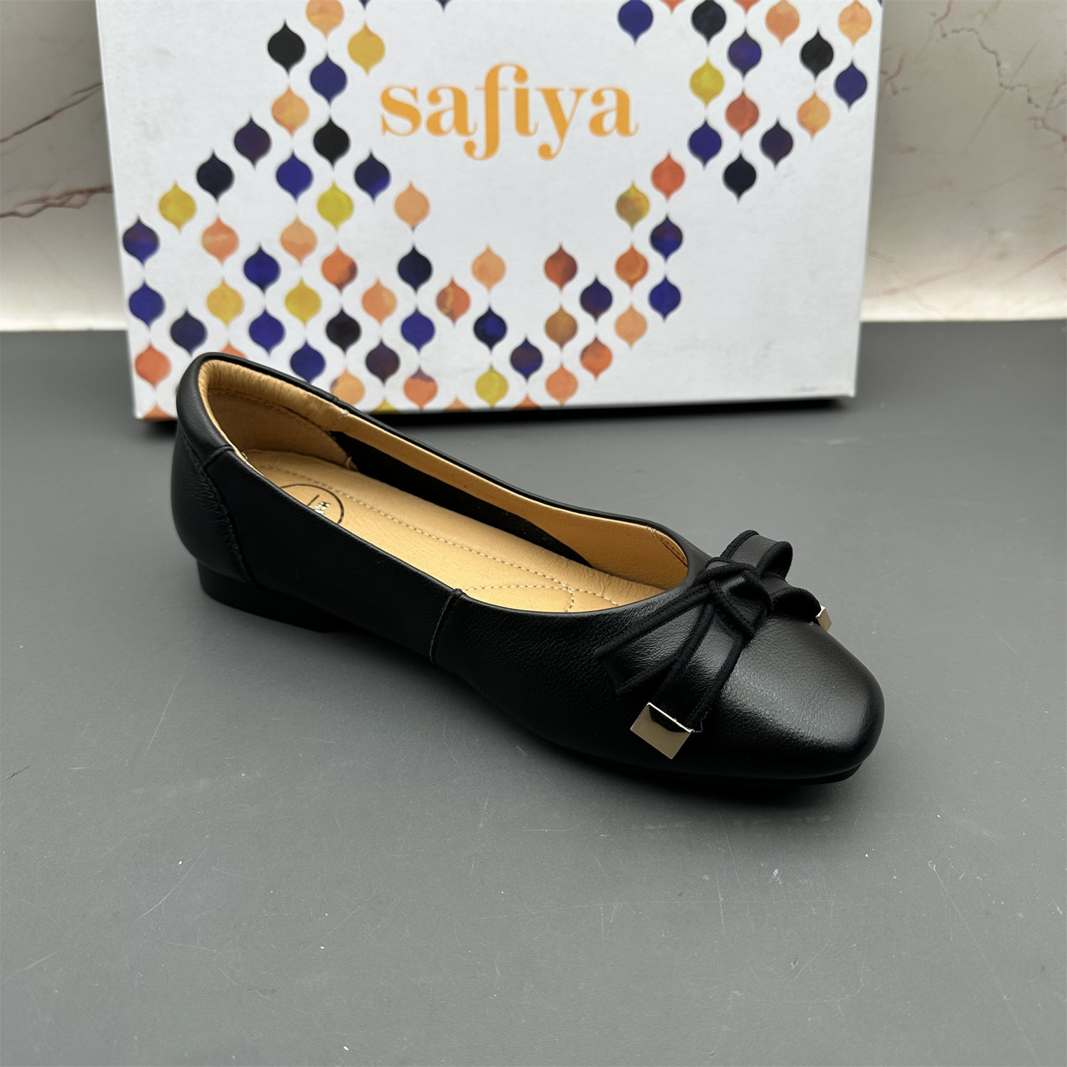 35码Safiya索菲娅撤柜处理牛皮女鞋浅口圆头柔软时尚休闲百搭单鞋,淘宝优惠券,粉丝福利购,淘宝优惠卷