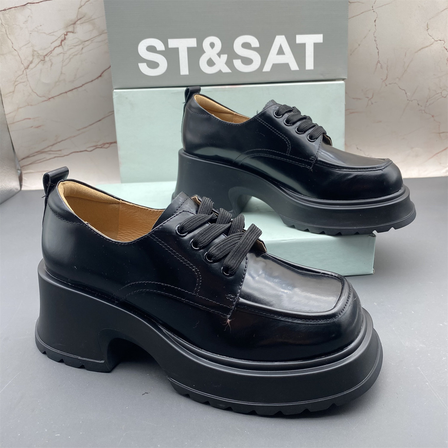 正品ST&SAT星期六撤柜断码真皮女鞋平跟防滑系带方头优雅时尚单鞋,淘宝优惠券,粉丝福利购,淘宝优惠卷