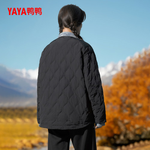 【鸭鸭甄选】轻薄羽绒服女士新品短款韩版时尚拼接保暖鸭绒短外套 - 图0