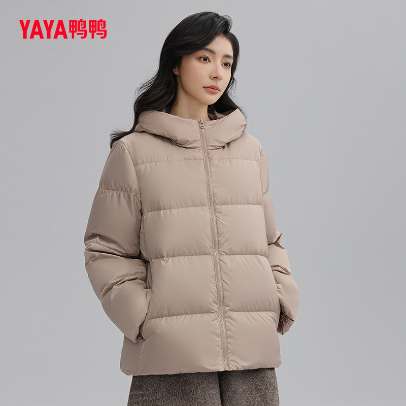 鸭鸭羽绒服