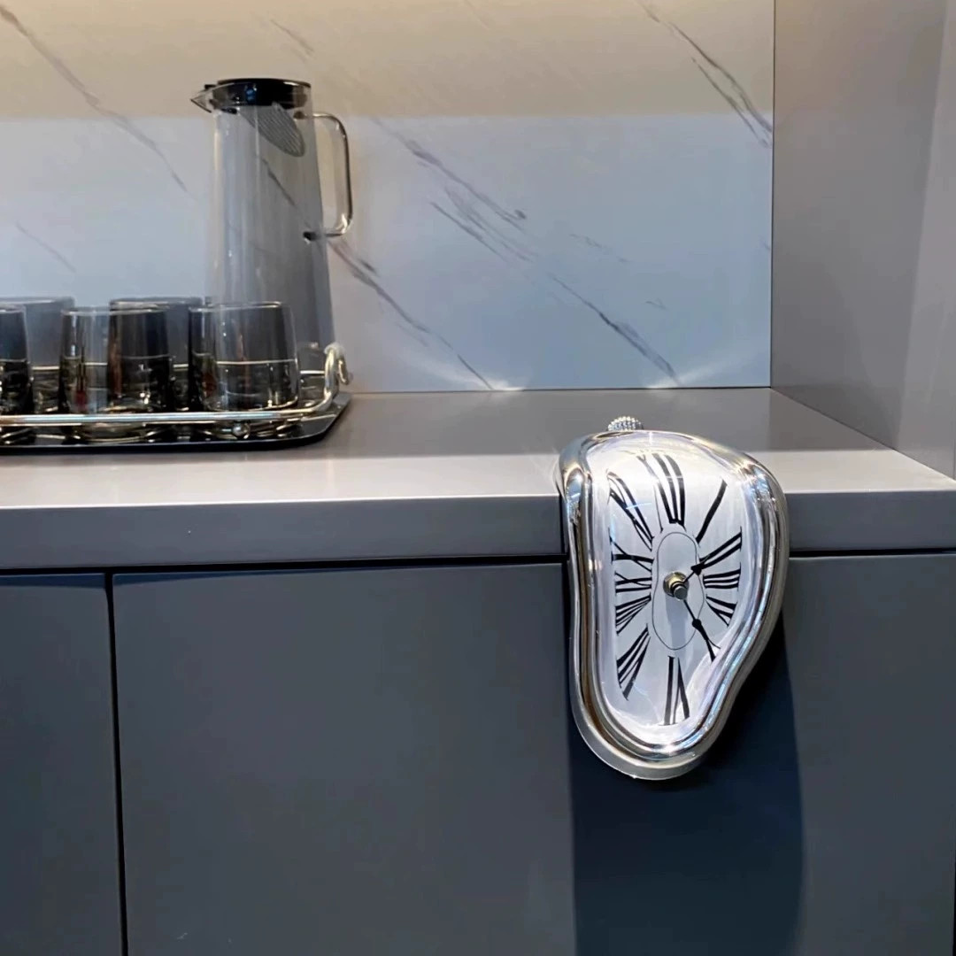 创意家居桌角扭曲时钟融化钟桌角装饰钟罗马数字挂钟复古钟时空钟,淘宝优惠券,粉丝福利购,淘宝优惠卷