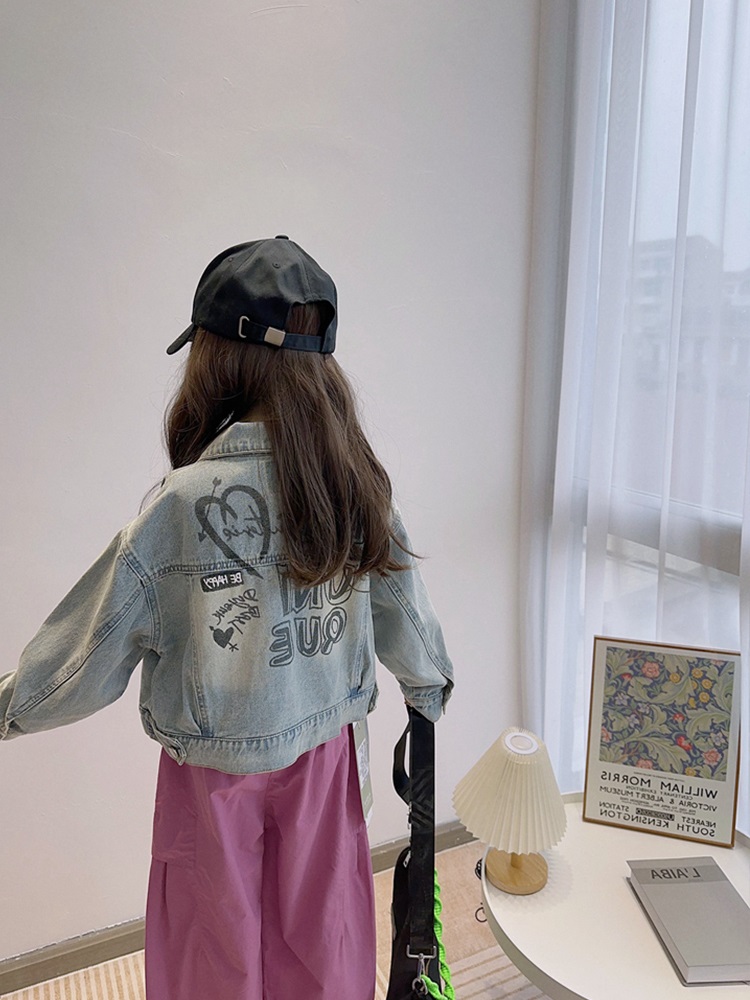 女童字母涂鸦短款牛仔外套上衣薄款2025春新款中大童韩版爱心 - 图0