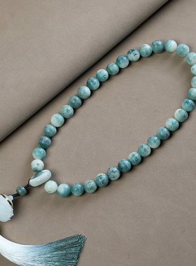 绿飘花菩提雕刻六字箴言手串手持