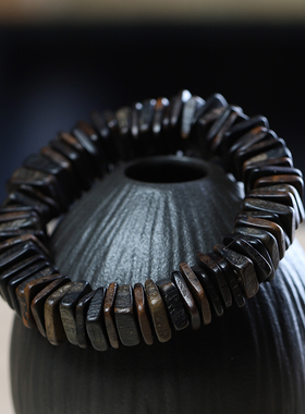 达拉干沉香随形无规则老料手串