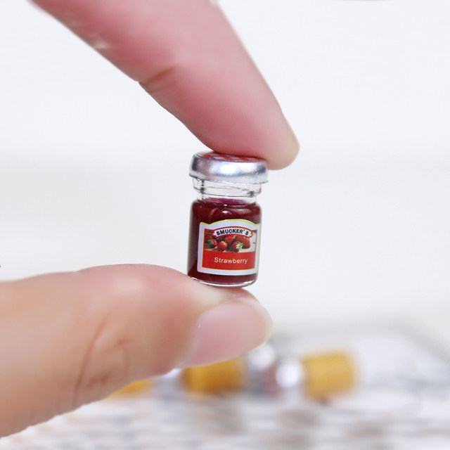 Baby DIY accessories miniature orange jam model