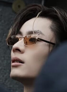 钟嘉诚同款复古长方框墨镜男女高级感金属框防紫外线百搭太阳眼镜