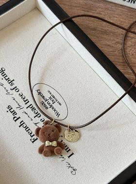 可爱咖色毛绒小熊项链女生秋冬2025新款百搭卫衣链童趣学生党配饰