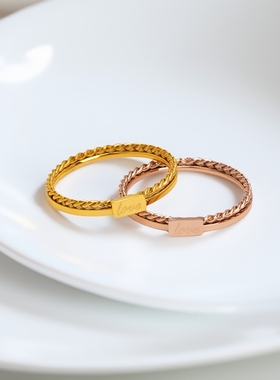 Love刻字英文钛钢戒指