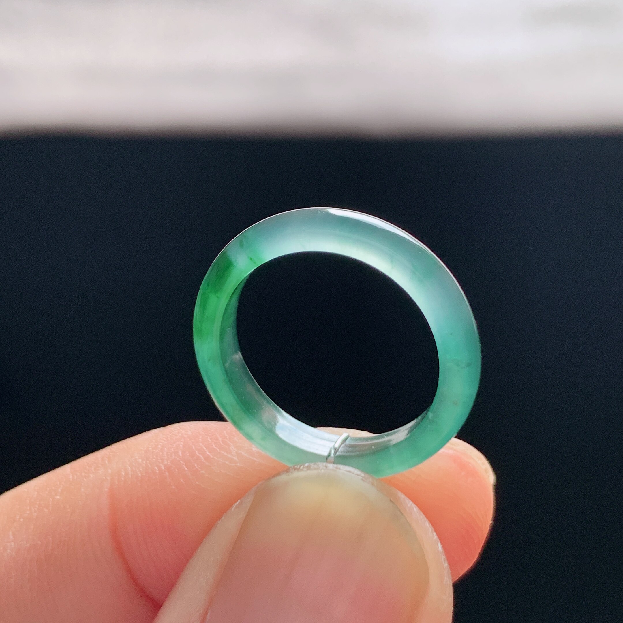 Natural A-grade ice jade No. 8 half-mountain water ring