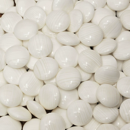 Tokugawa Japan Importmed Trumpet Clam Stone Go Строгой выбор 17 -миллиметровый шахмат из моллюска Шахматы с высоким и белым шахматом.