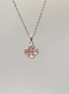 超闪粉色四叶草吊坠项链女小清新甜美锁骨链通勤百搭经典气质颈链