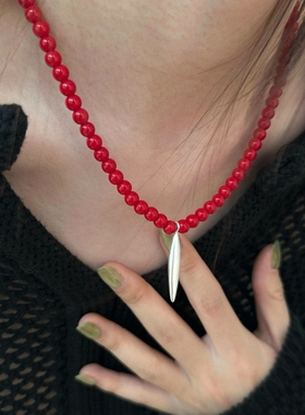 红色过年质感复古拉丝显白串珠