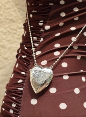 博主同款立体雕花爱心长项链可打开桃心相盒吊坠斜挎包精致毛衣链