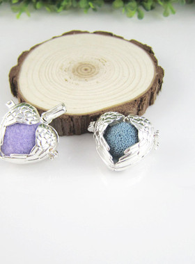 diy爱心镂空香薰精油可打开吊坠