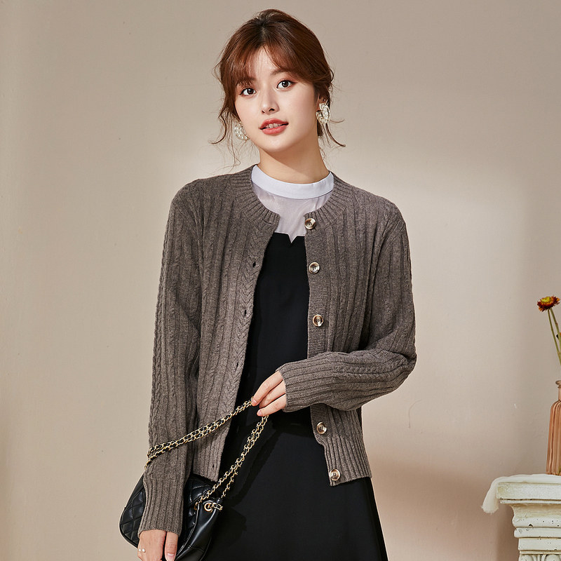 名人瑞裳2020秋冬季新款妈妈针织衫 名人瑞裳毛针织衫