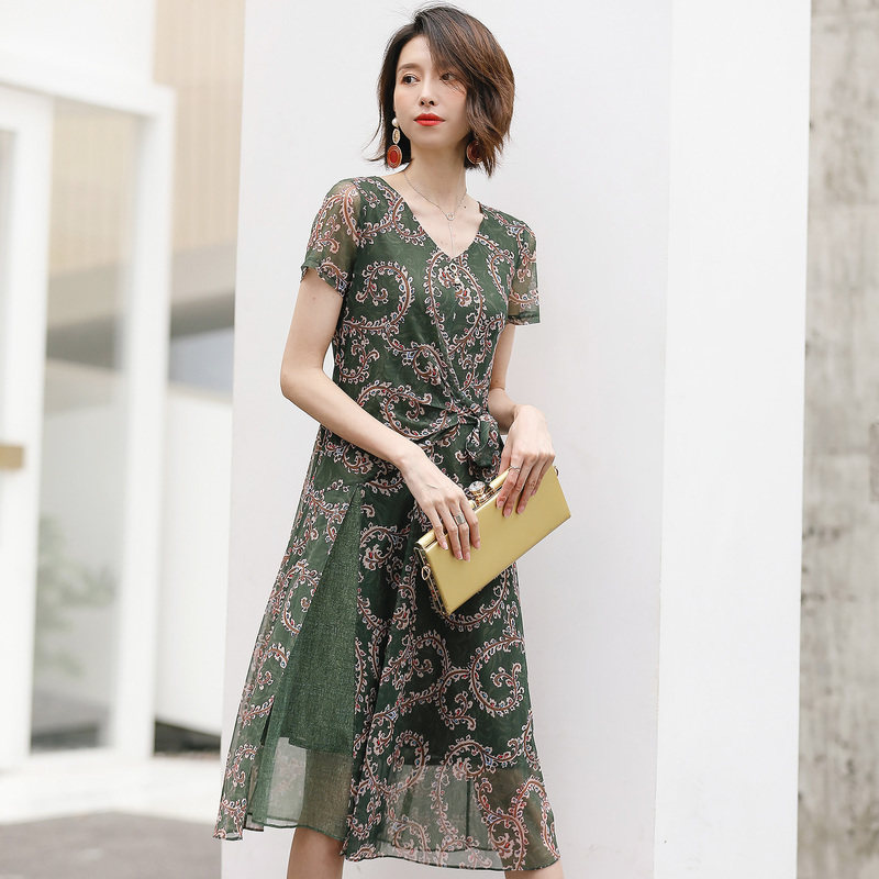名人瑞裳2018夏季新款女装复古v领 名人瑞裳连衣裙