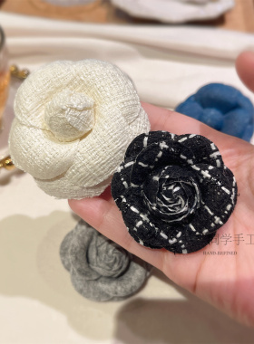 白领通勤高级感白色优雅胸花