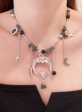 蓝色不规则碎石串珠流苏爱心月亮吊坠项链轻奢小众锁骨链配饰