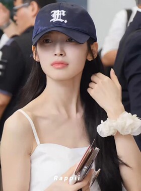 JENNIE同款LMC字母刺绣棒球帽潮
