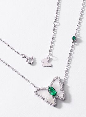 2025新款欧美新款时尚流行白贝壳项链S925银培育祖母绿锁生日礼物