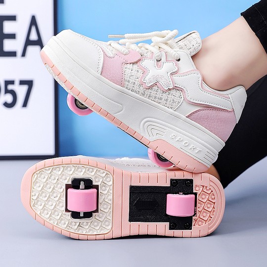 Internet celebrity Heelys shoes can be retracted and recharged with one click