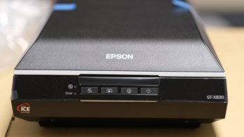 ຍີ່ຫໍ້ Epson V600 GT X830 ລຸ້ນໃໝ່ມືອາຊີບຟິມໃບລານຮູບແຕ້ມຮູບແຕ້ມຮູບເກົ່າແກ່ເຄື່ອງສະແກນວາລະສານ