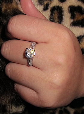 高端仿真钻戒女2克拉四爪情侣