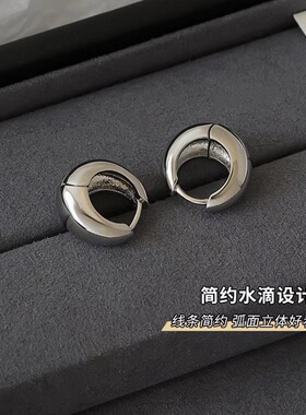 金色耳环耳圈轻奢光面冷淡风高级感小众法式耳钉耳饰女简约耳扣