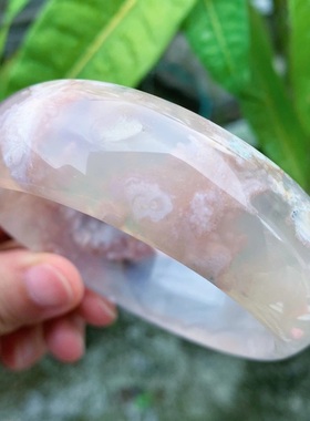 大圈口菜园子百搭飘花玛瑙手镯