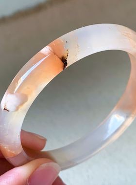 时尚风冰糯红色女神硬核玛瑙手镯