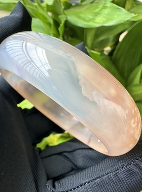 天然冰透樱花玛瑙百搭手镯