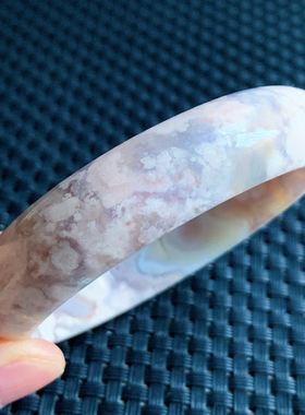 天然灰色飘花生日礼物玛瑙手镯