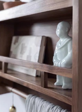 黑胡桃实木挂墙置物架新中式简约壁挂书架玄关墙面装饰搁板收纳架