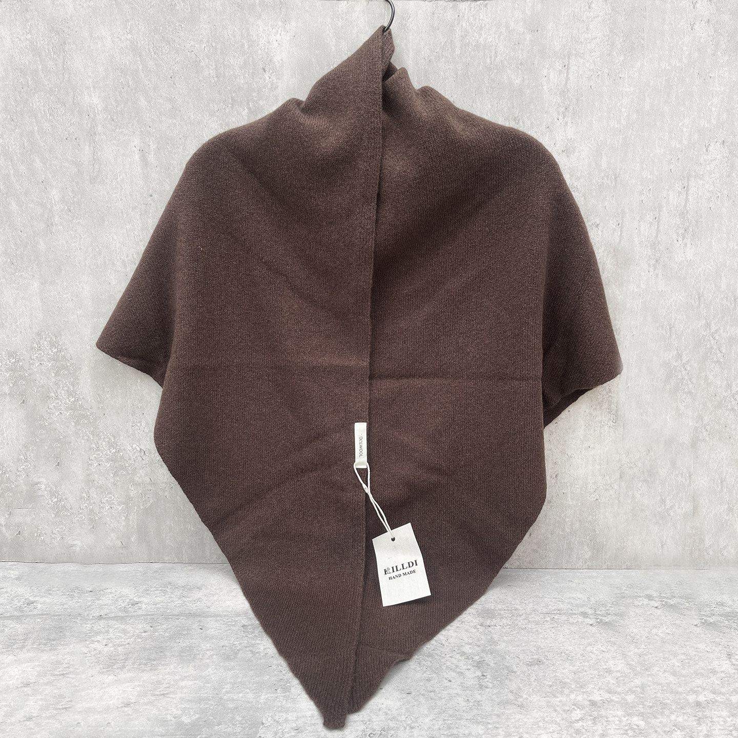 柔软细腻羊毛披肩加大三角巾女秋冬季多功能保暖纯色简约针织围巾,淘宝优惠券,粉丝福利购,淘宝优惠卷