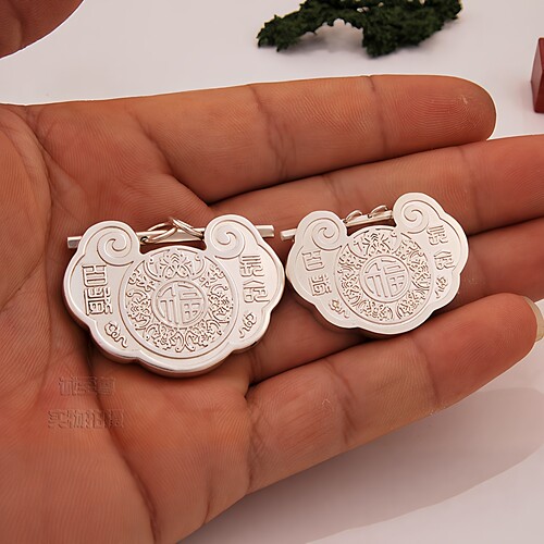 实心纯银长命锁宝宝百家银锁婴儿满月礼物足银儿童吊坠刻字 - 图0