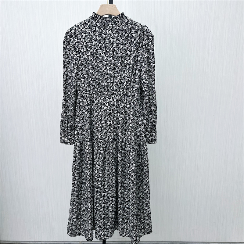 欧●2023冬装新品 法式碎花连衣裙女气质淑女别致茶歇裙长裙638