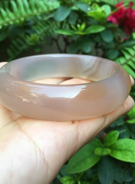 天然俏色加厚款淡粉玛瑙手镯甜美