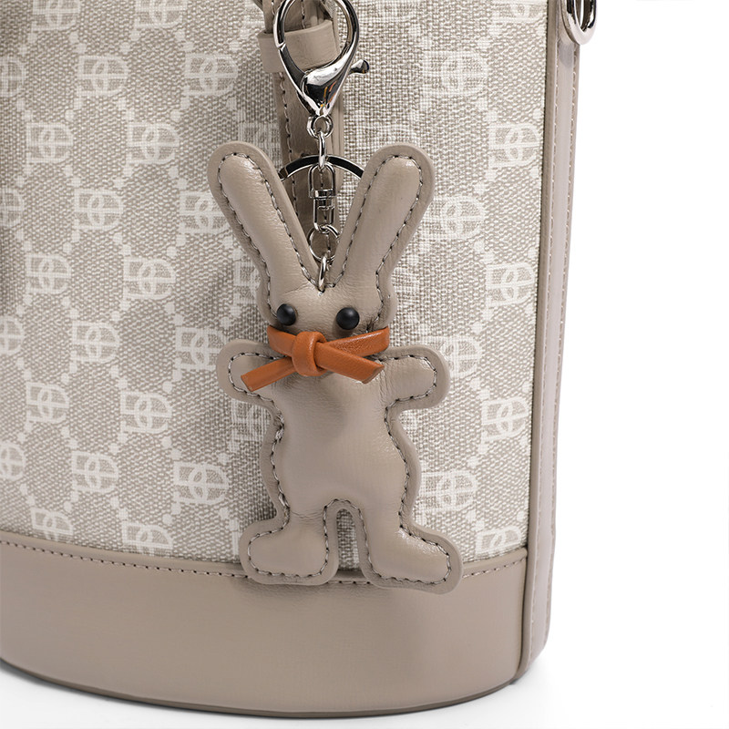 百丽女2023小众设计上班预水桶包 BELLE百丽箱包女士包袋