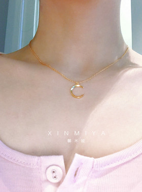 晚安月亮项链女小众设计高级感锁骨链2026年新款爆款简约百搭颈链