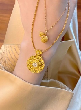 新款18K金镶钻乾坤罗盘吊坠项链